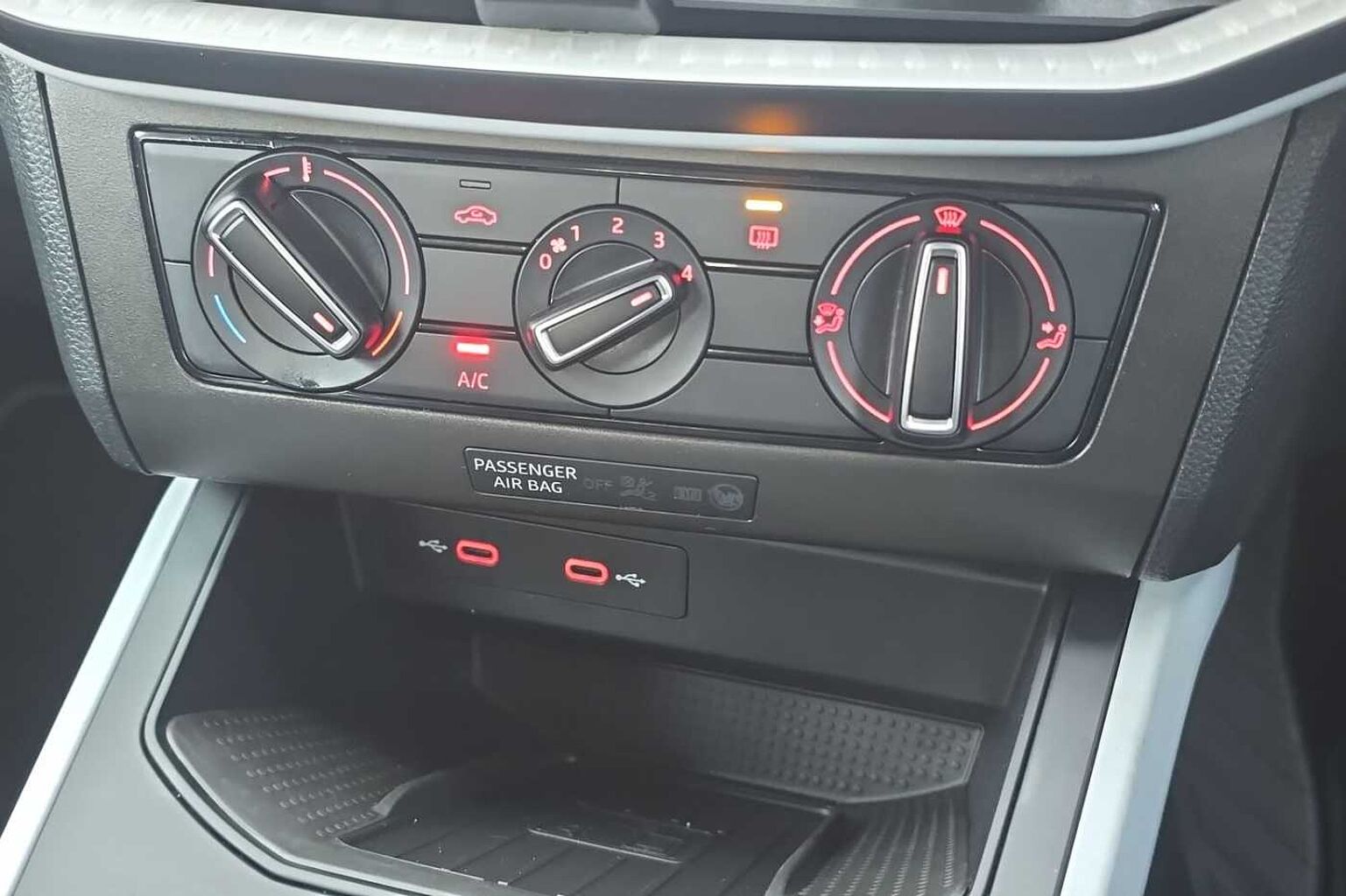 SEAT Arona 1.0 TSI SE Technology 5dr