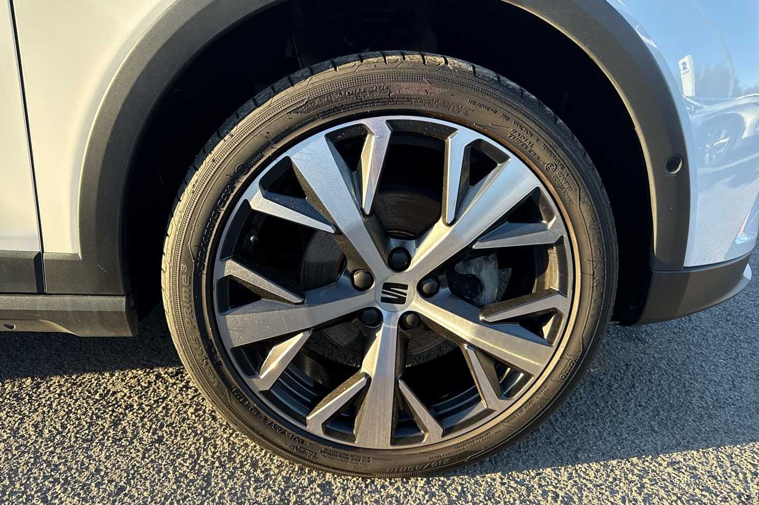 SEAT Arona 1.0 TSI 110 XPERIENCE Lux 5dr DSG