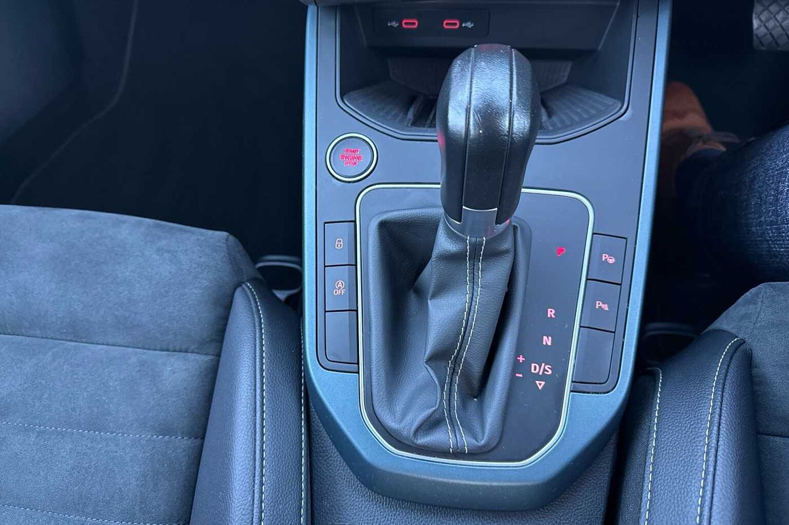 SEAT Arona 1.0 TSI 110 XPERIENCE Lux 5dr DSG